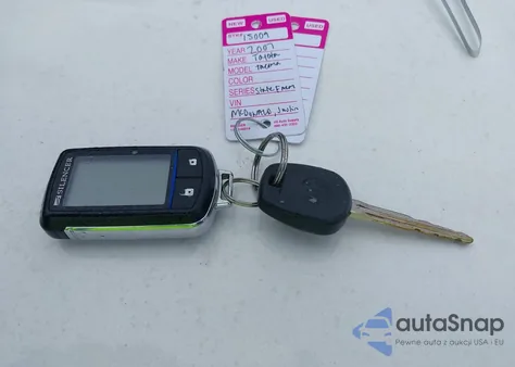 2007 Toyota Tacoma Base V6 z USA, uszkodzony, nr VIN 3TMMU52N47M003891